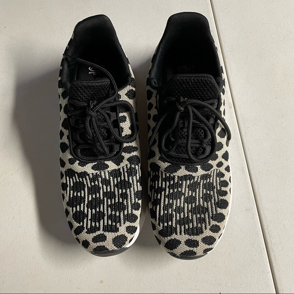 Athletic works Tennis Shoes